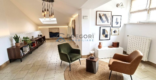 Foto Attico in via pascoli, Giulianova di 60 m² con 3 locali in vendita