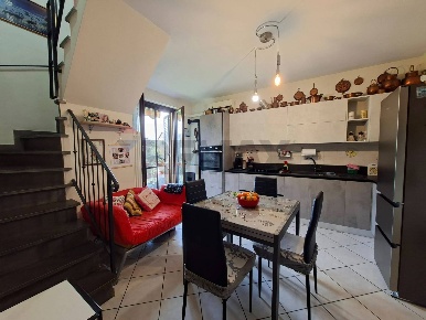 Foto Appartamento in Pablo neruda 71, Montevarchi Levane di 90 m²