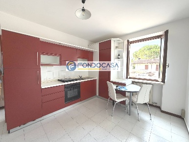 Foto Appartamento in via adige, Desenzano del Garda Entroterra di 45 m²