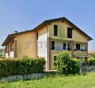 Foto Casa indipendente in Via Viernheim RO, Rovigo Centro Storico di 115 m²