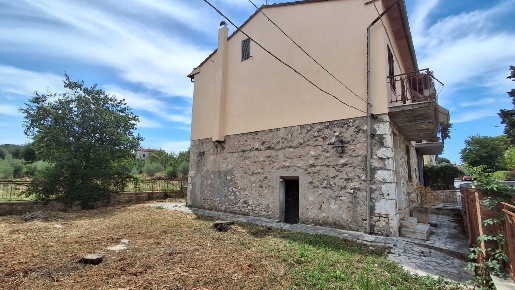 Foto Casa indipendente a Manciano di 135 m² con 6 locali in vendita