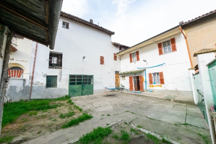 Foto Casa indipendente a Mortara Centro di 150 m² con 5 locali in vendita