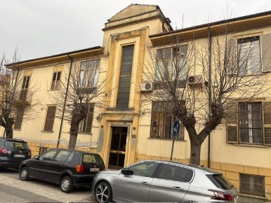 Foto Appartamento in Via Savoia 16, Cosenza Centro di 90 m² con 2 locali