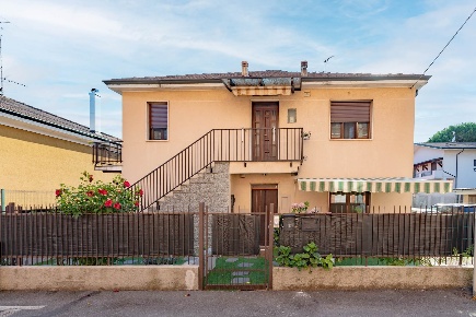Foto Appartamento in VIA MONTE K 2 23, Cinisello Balsamo Bellaria di 168 m²