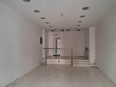 Foto Negozio a Crema Semicentro di 55 m² con 1 locali in affitto