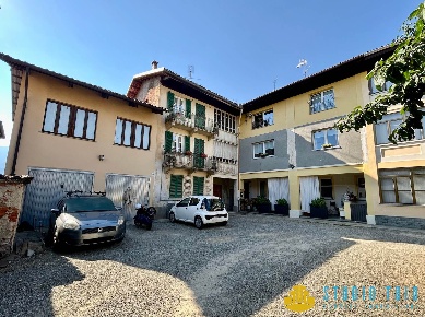 Foto Appartamento a Biella Vandorno, Piazzo, Cossila di 147 m² con 7 locali
