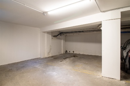 Foto Box in Via Volta, Lecco Centro di 28 m² in affitto