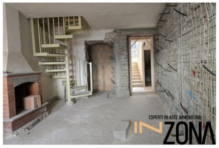 Foto Appartamento in Via Dell Olivo, L'Aquila Paganica - Tempera di 121 m²