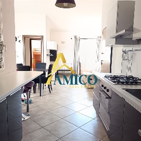 Foto Appartamento in Via Corradino Di Svevia, Bagheria Centro di 90 m²