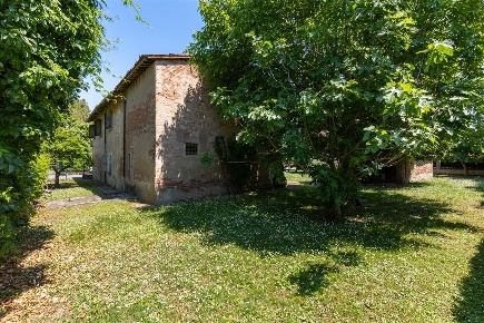 Foto Casa indipendente in Via Giuseppe Cavallazzi, Mordano Centro di 271 m²