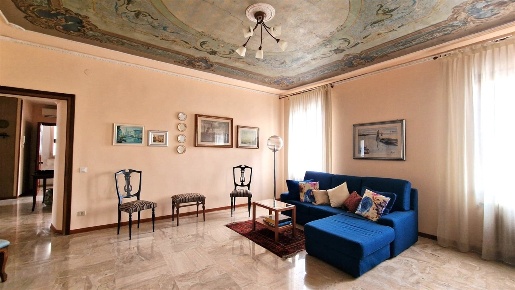 Foto Appartamento a Chioggia di 75 m² con 5 locali in vendita