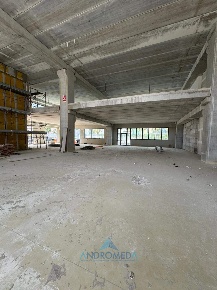 Foto Capannone industriale a Frattamaggiore di 450 m² con 2 locali