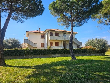 Foto Appartamento in Via Divisione Garibaldi, Rosignano Marittimo Vada