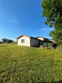Foto Casa indipendente a Motteggiana Torricella di 200 m² con 8 locali
