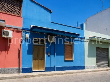 Foto Casa indipendente in Via delle Begonie 23, Siracusa Cassibile di 68 m²