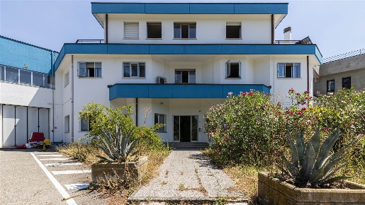 Foto Ufficio in VIA VITTORIO BOTTEGO 49, Modena Cognento di 602 m²