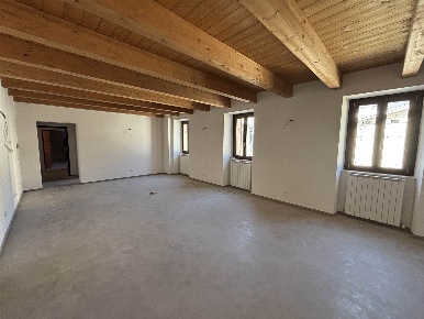 Foto Appartamento a Castelraimondo Centro di 191 m² con 3 locali in vendita