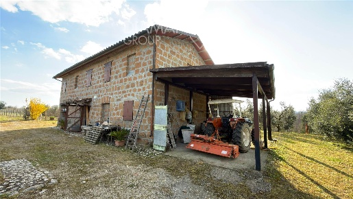 Foto Cessione attività a Acquapendente Centro di 220 m² con 5 locali