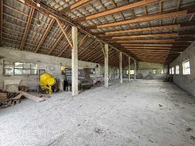 Foto Capannone industriale in VIA CACCIOLO 9, Terruggia di 437 m²