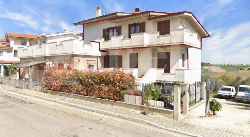 Foto Attico in Viale PAPA GIOVANNI XXIII 53, Pianella Castellana di 105 m²