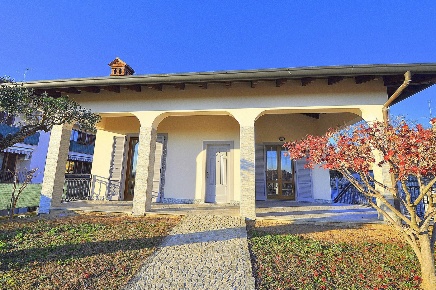 Foto Villa singola in Via SANDRO PERTINI 5, Bernate Ticino di 220 m²