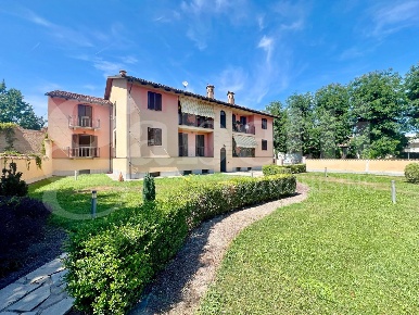 Foto Appartamento in Sommariva, Cavallermaggiore Centro di 90 m² in vendita
