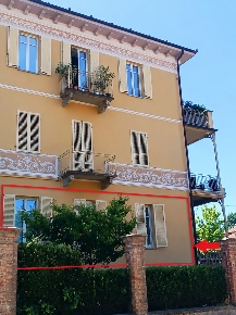 Foto Appartamento in Via Bodoni 14, Saluzzo Centro di 160 m² con 5 locali