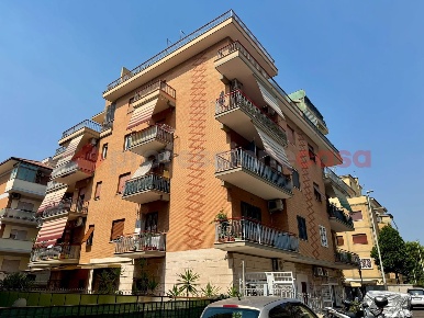 Foto Appartamento in Via Girolamo Ghinucci 20, Roma Torrevecchia di 65 m²