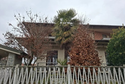 Foto Villa bifamiliare a San Francesco al Campo Centro di 161 m² in vendita