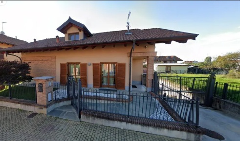 Foto Villa unifamiliare a Chivasso Castelrosso Torassi di 272 m² in vendita