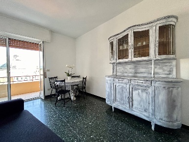 Foto Appartamento a Loano Centro di 90 m² con 3 locali in vendita