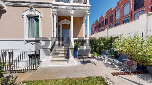 Foto Appartamento in VIA CESARE AJRAGHI 44, Milano Certosa di 151 m²