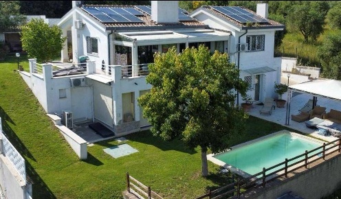 Foto Villa unifamiliare in via delle Spinareta 18, Formello di 180 m²