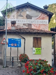 Foto Posti auto in via Nazionale snc, Lavenone di 50 m² con 2 locali