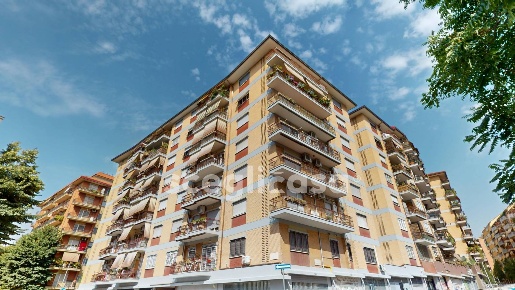 Foto Appartamento in Via Franco Bartoloni 40, Roma Colli Albani di 100 m²