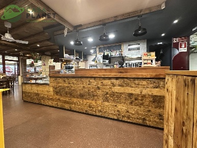 Foto Attività commerciale in VIA TERRAGLIO, Preganziol Centro di 180 m²