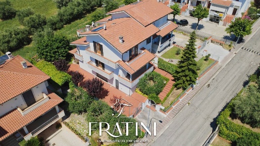 Foto Case semi ndipendenti in Via Fonte Monsignore 70, Ancarano di 250 m²