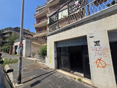 Foto Posti auto in Viale Carnaro 49, Roma Città Giardino di 21 m²