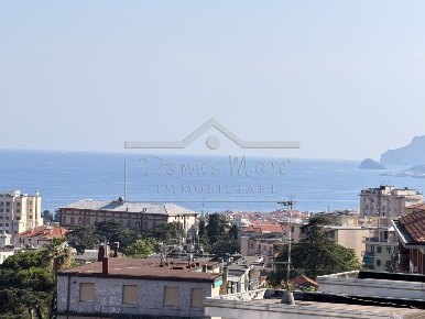 Foto Attico in Via Visca Angelo 25, Savona Villetta, Valloria di 129 m²
