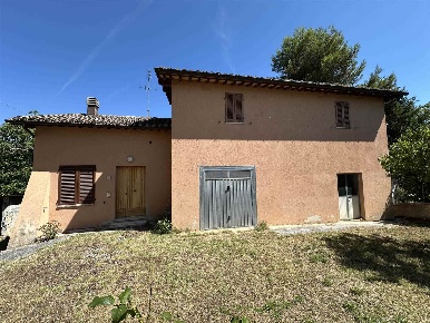 Foto Casa indipendente a San Severino Marche Cesolo di 187 m² con 3 locali