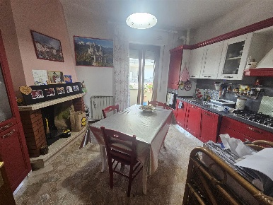 Foto Appartamento a San Severino Marche Centro di 115 m² con 4 locali