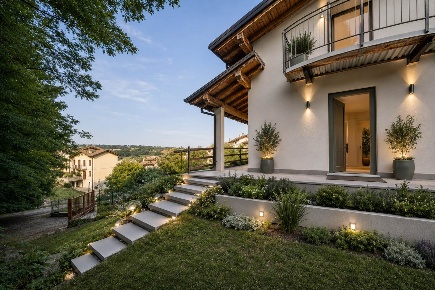 Foto Villa bifamiliare in Via Don Ronchi  18, Dolzago Centro di 119 m²