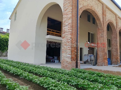 Foto Villa a schiera in Via Rosa 1, Roveredo di Guà Centro di 180 m²