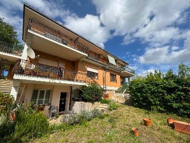 Foto Appartamento in Via DELLE CESE 9/A, Ariccia Centro di 267 m²