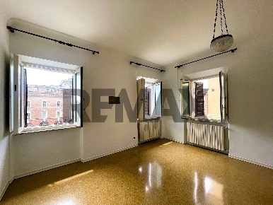 Foto Appartamento in Via Cavour 1, Jesi Centro Storico di 135 m² in affitto
