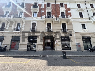 Foto Posti auto in Via Macedonio Melloni 18, Milano Piave - Tricolore