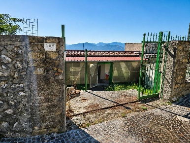 Foto Case semi ndipendenti in via Castello 52, Presenzano di 127 m²