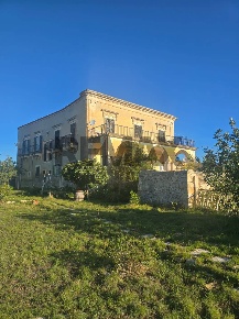 Foto Rustico in Zimmardo Bellamagna snc, Modica Zappulla di 2000 m²