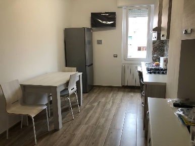 Foto Appartamento in via Lorenteggio 209, Milano Giambellino di 90 m²