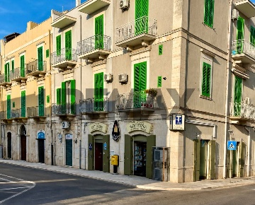 Foto Attività commerciale in Via Marconi 134, Giovinazzo di 100 m²